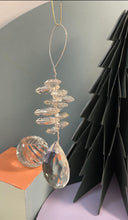Charger l'image dans la galerie, Décoration upcylée - Grande pampille facetée et diamants - N8