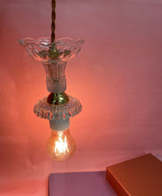 Charger l'image dans la galerie, Baladeuse vintage en verre assemblé - Coupelle en verre et laiton