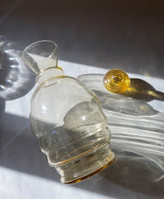 Charger l'image dans la galerie, Carafe à liqueur - Verre bombé jaune