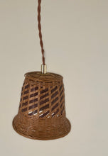 Charger l'image dans la galerie, Lampe baladeuse vintage - Panier en osier