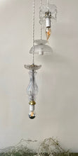 Charger l'image dans la galerie, suspension cascade en verre vintage