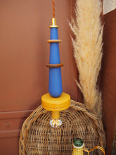 Charger l'image dans la galerie, suspension vintage en bois peint