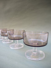 Charger l'image dans la galerie, Verres à pied Luminarc - Verre transparent et verre fumé