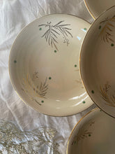 Charger l'image dans la galerie, Assiettes creuses vintage - Boch La Louvière - 5 unités

