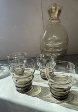Charger l'image dans la galerie, Verres à shot ou à liqueur années 70
