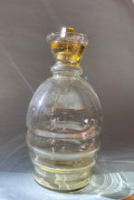 Charger l'image dans la galerie, Carafe à liqueur - Verre bombé jaune
