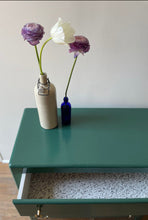 Charger l'image dans la galerie, commode scandinave vintage
