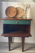 Charger l'image dans la galerie, chevet vintage scandinave
