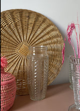 Charger l'image dans la galerie, VASE ART DECO EN VERRE VINTAGE

