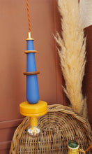 Charger l'image dans la galerie, lampe à suspendre vintage colorée

