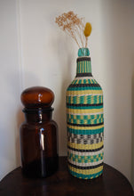 Charger l'image dans la galerie, carafe vintage scoubidou

