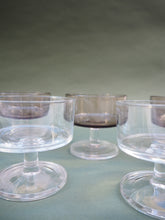 Charger l'image dans la galerie, Verres à pied Luminarc - Verre transparent et verre fumé

